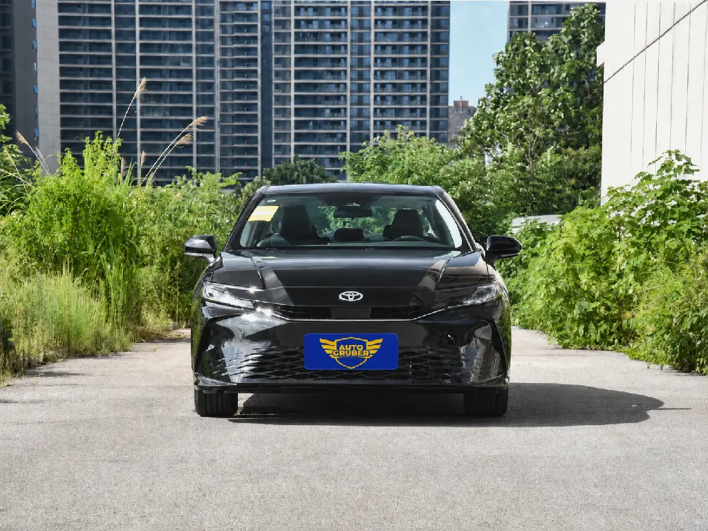 CAMRY 2.0 HYBRID LUXURY1.webp