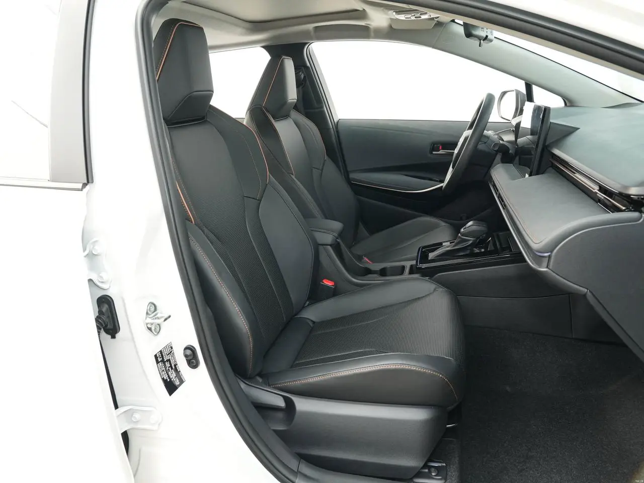COROLLA 1.8L HYBRID ELITE11.webp