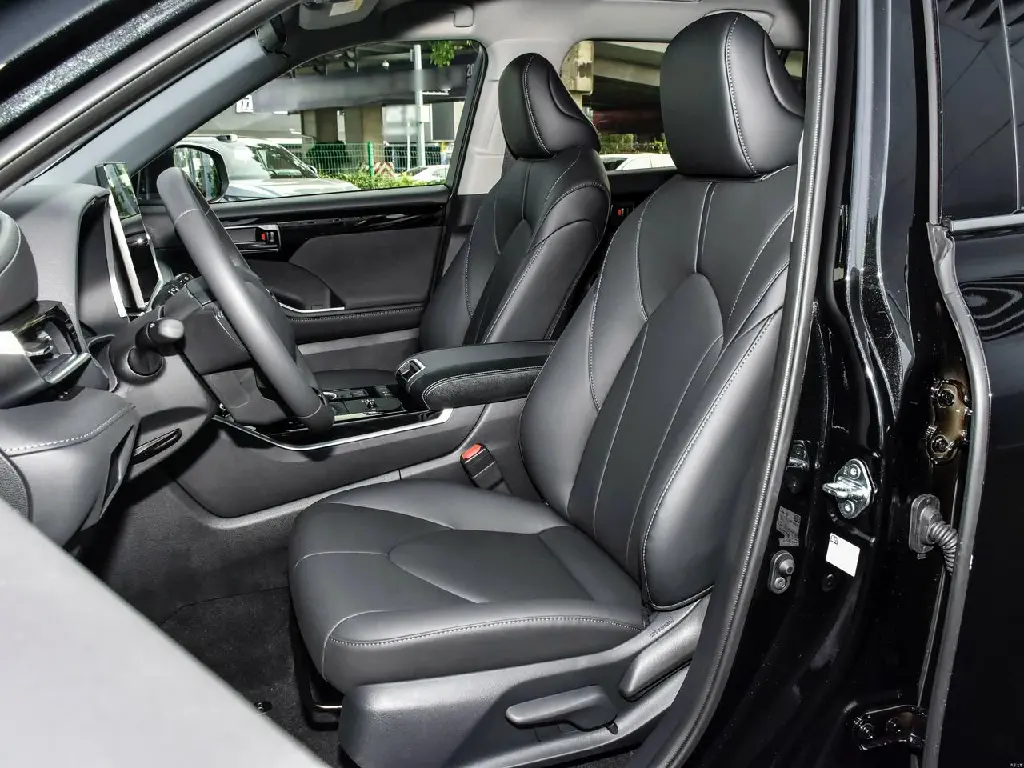 HIGHLANDER 2.5 HYBRID 7 SEAT11.webp