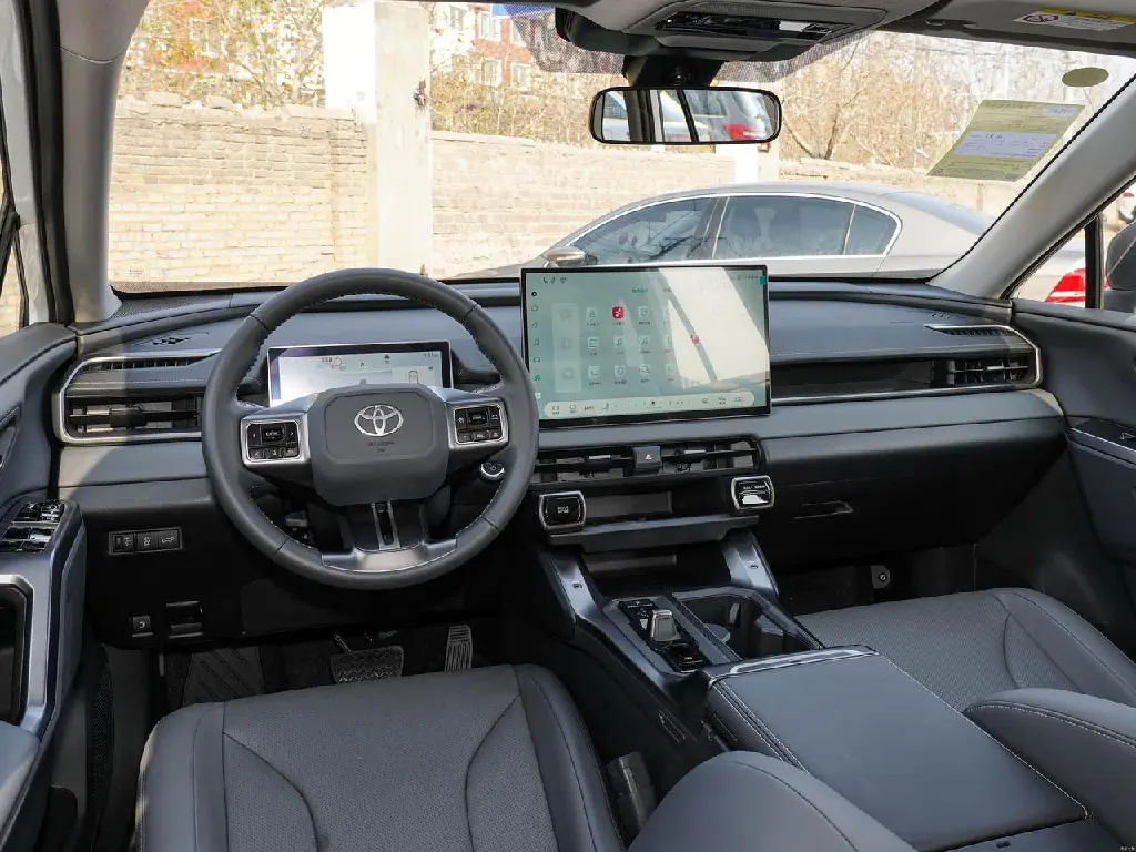 RAV4 2.5L HIBRIDA 4WD LUXURY7.webp