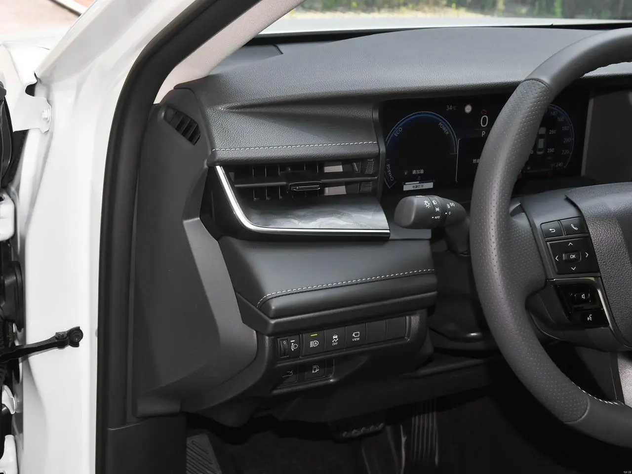 Toyota Camry Hybrid Premium12.webp