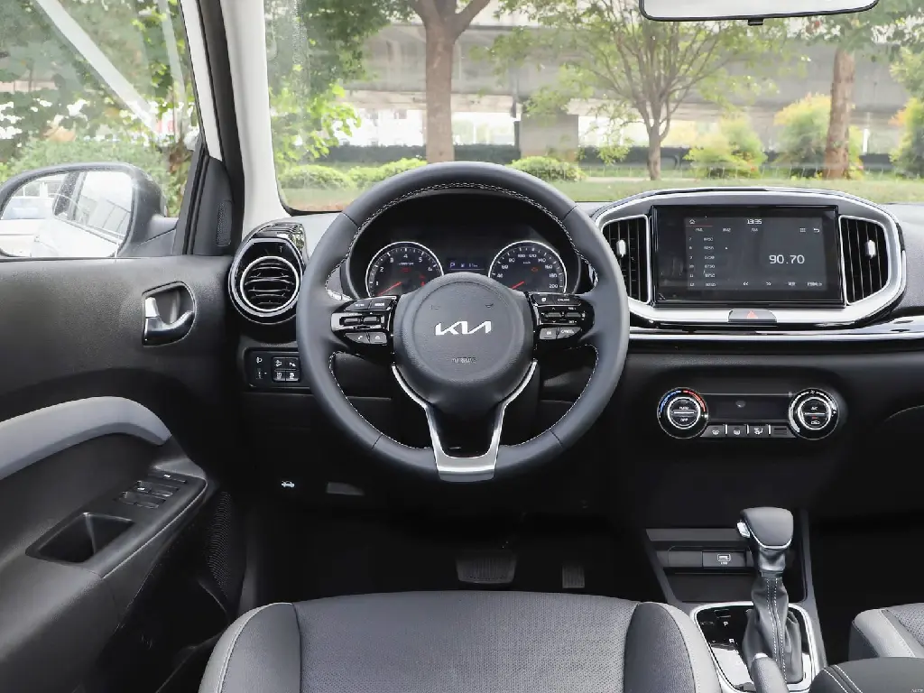 KIA KX1 SUNROOF7.webp