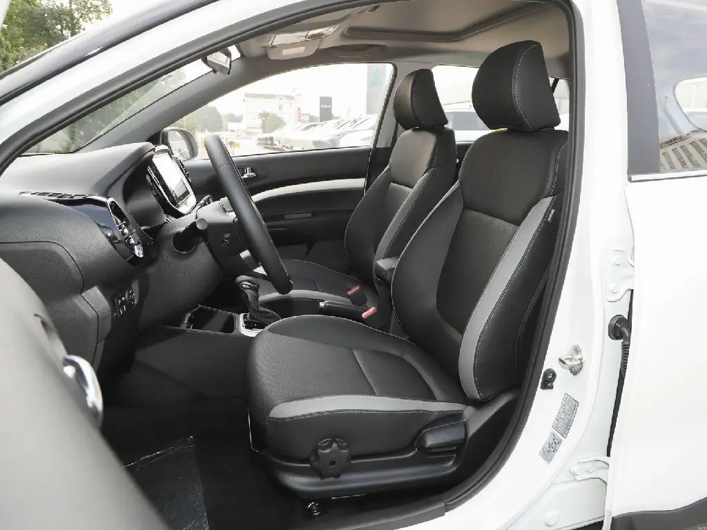 KIA KX1 SUNROOF16.webp