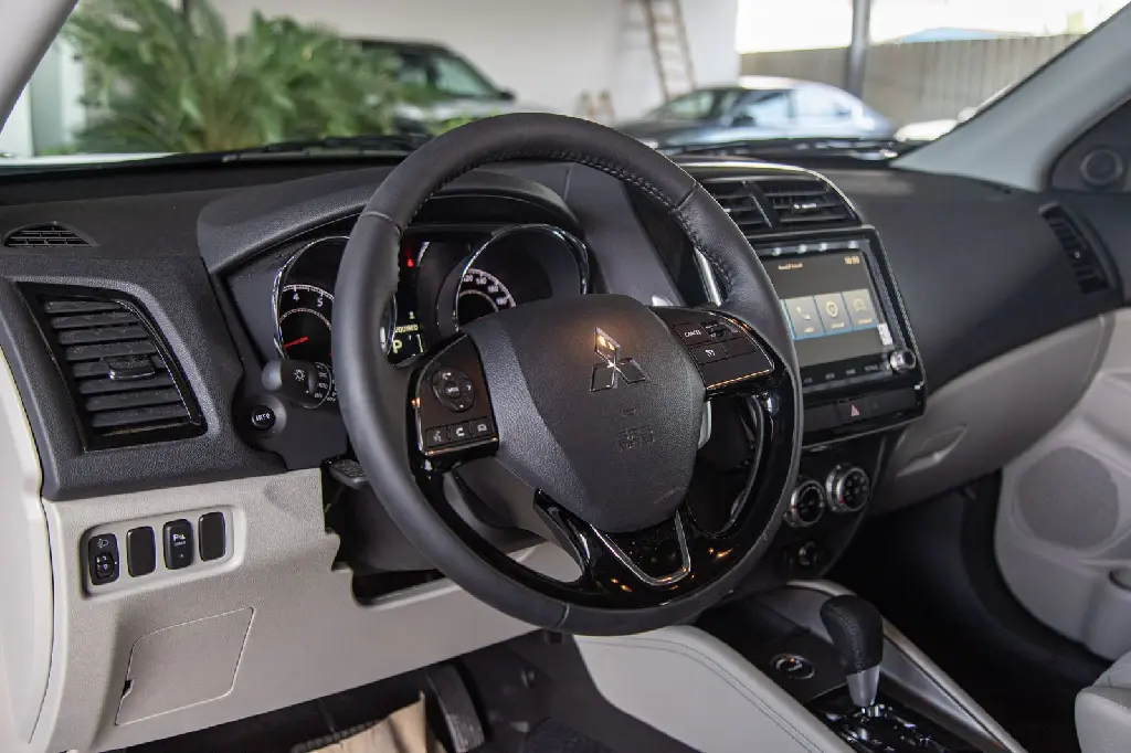 Mitsubishi ASX GCC 2026 black 4WD14.webp