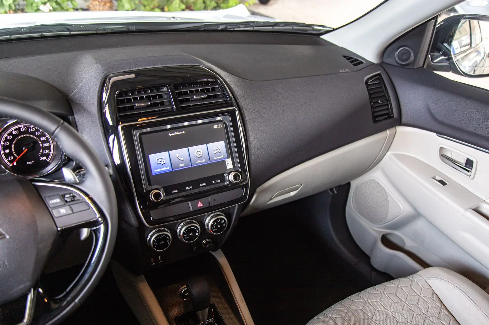 Mitsubishi ASX GCC 2026 black 4WD12.webp