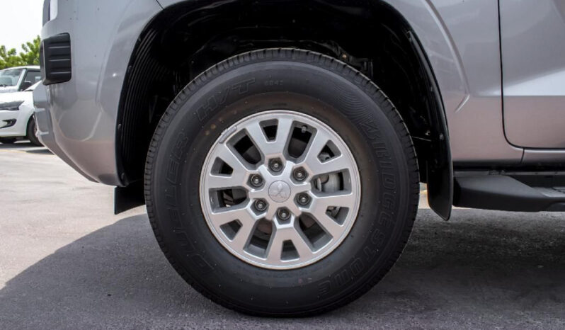 Mitsubishi L200 2025 Full Option lleno