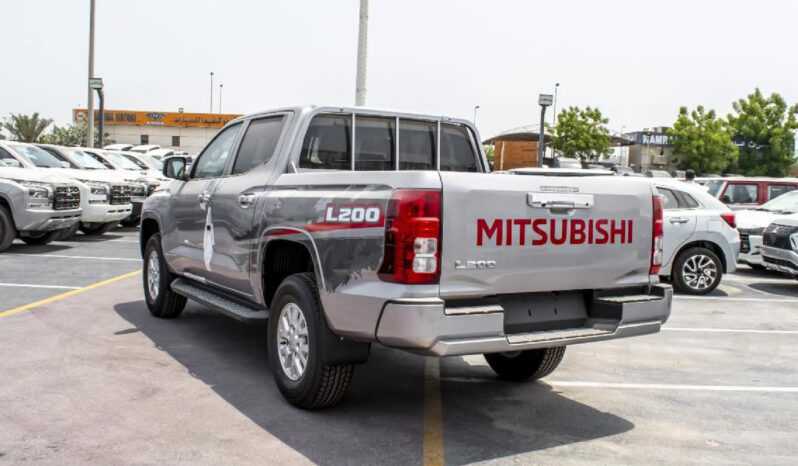 Mitsubishi L200 2025 Full Option lleno
