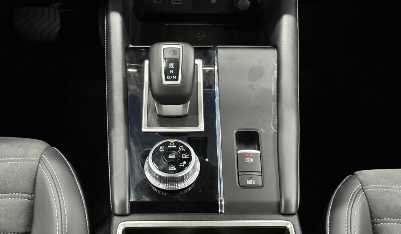 Mitsubishi Outlander 4WD Mid Option 2025 lleno