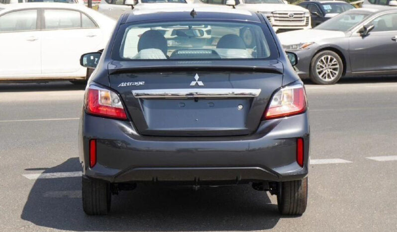 Mitsubishi Attrage 2025 lleno