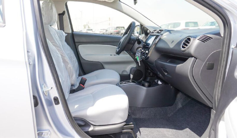 Mitsubishi Attrage 2025 lleno