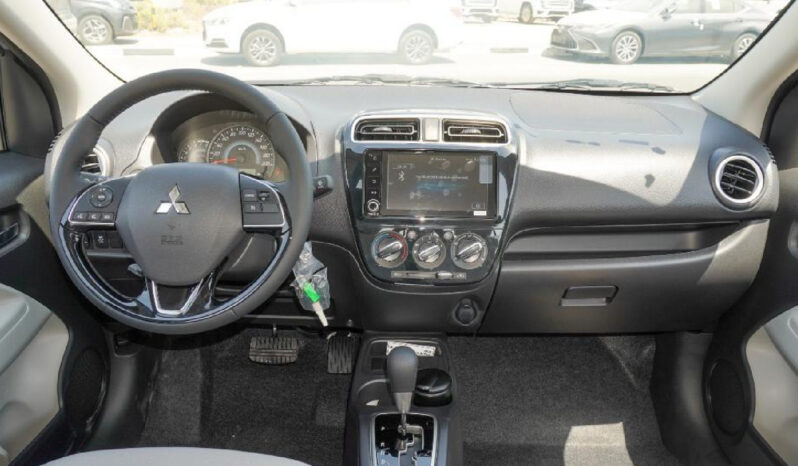 Mitsubishi Attrage 2025 lleno