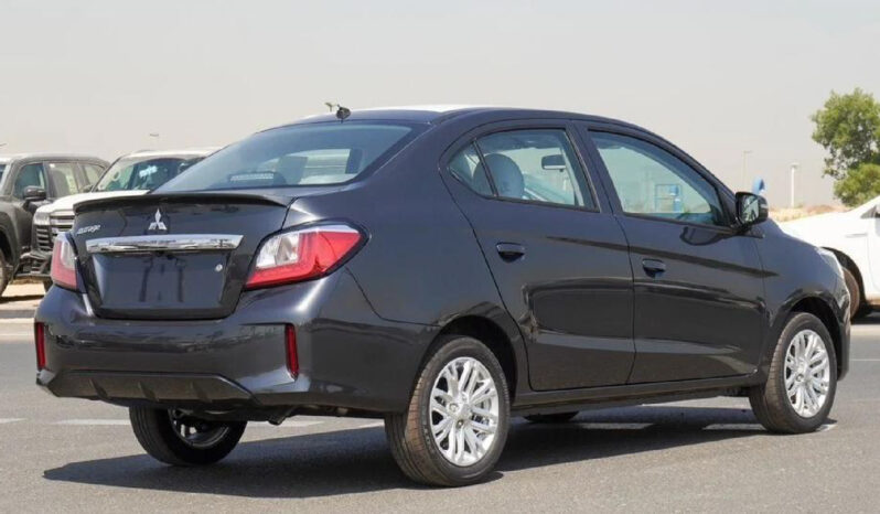 Mitsubishi Attrage 2025 lleno