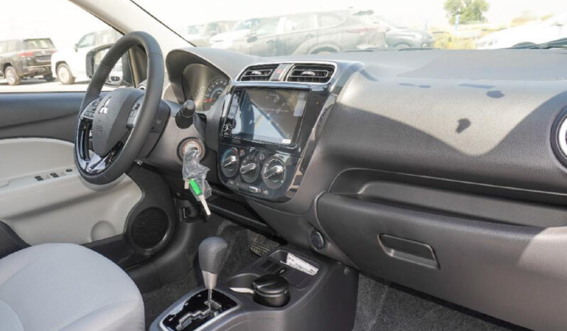 Mitsubishi Attrage 2025 lleno