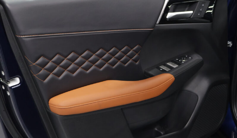 Mitsubishi Outlander 4WD Full Option Premium 2025 lleno