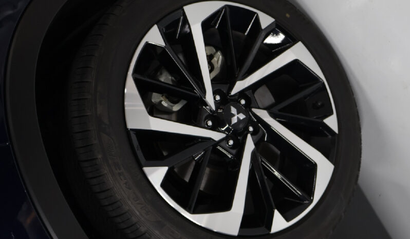 Mitsubishi Outlander 4WD Full Option Premium 2025 lleno