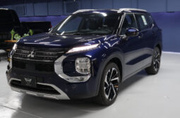 Mitsubishi Outlander 4WD Full Option Premium 2025 lleno