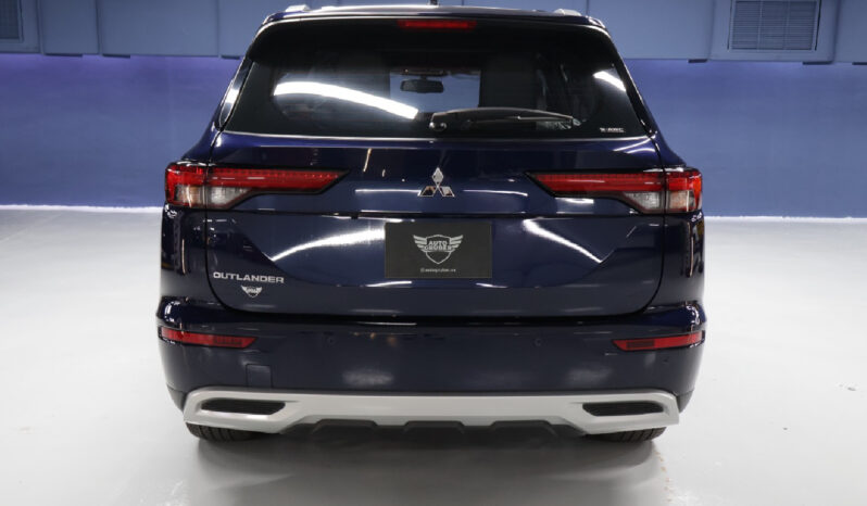 Mitsubishi Outlander 4WD Full Option Premium 2025 lleno