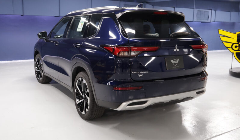 Mitsubishi Outlander 4WD Full Option Premium 2025 lleno