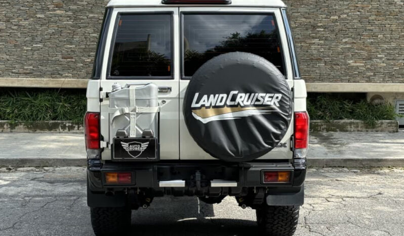 Toyota Land Cruiser LC71 2022 lleno