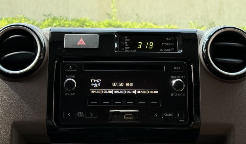 Toyota Land Cruiser LC71 2022 lleno