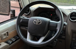 Toyota Land Cruiser LC71 2022 lleno