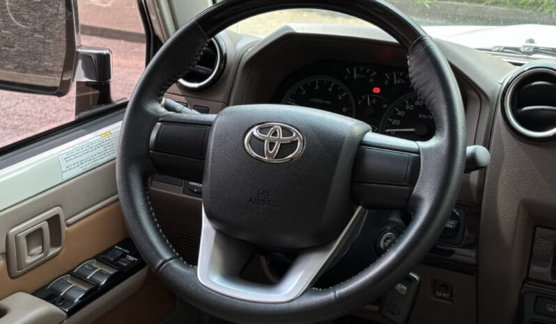 Toyota Land Cruiser LC71 2022 lleno