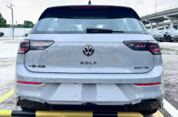 Volkswagen Golf 2025 lleno