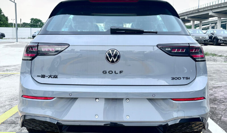 Volkswagen Golf 2025 lleno
