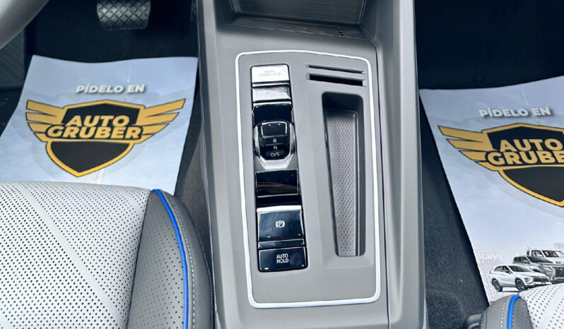 Volkswagen Golf 2025 lleno