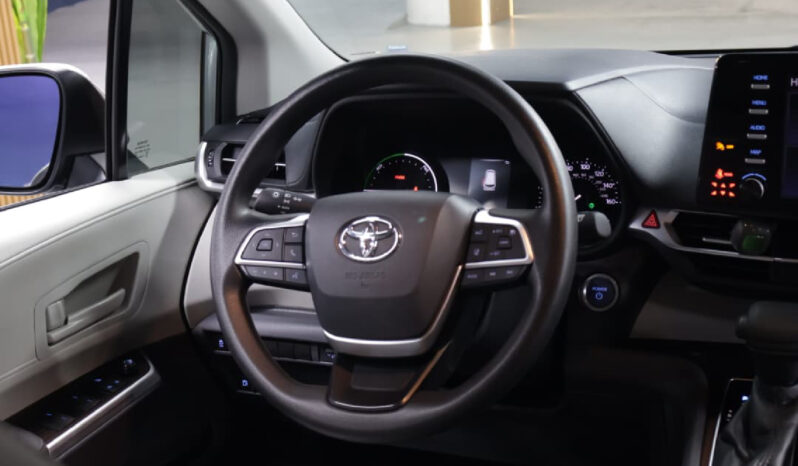 Toyota Sienna 2021 lleno