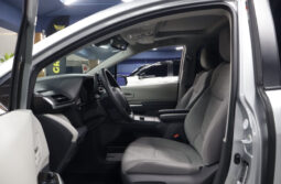 Toyota Sienna 2021 lleno