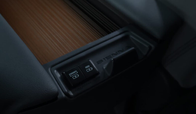 Toyota Sienna 2021 lleno