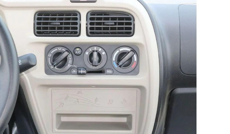 Suzuki Eeco (Pasajeros) 2025 lleno