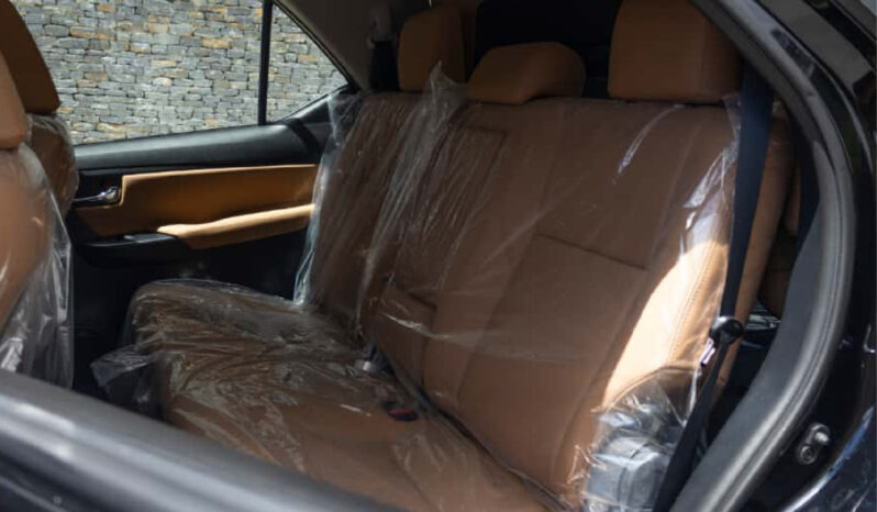 Toyota Fortuner FULL 2.7 2025 lleno