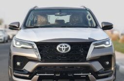 Toyota Fortuner VXR 2025 lleno