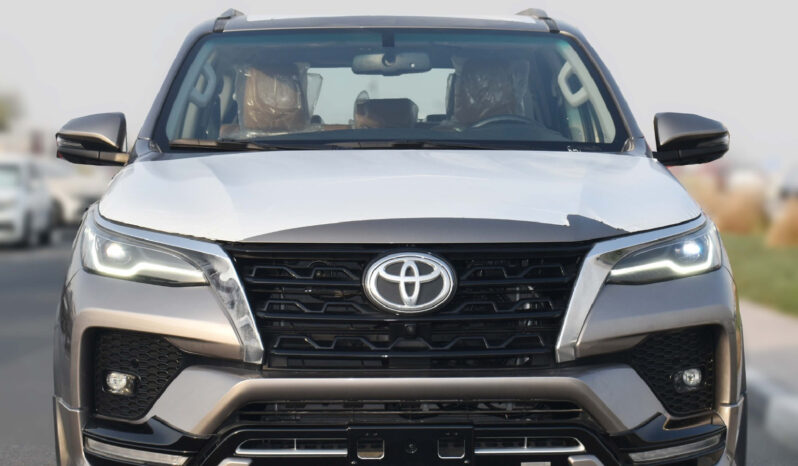 Toyota Fortuner VXR 2025 lleno