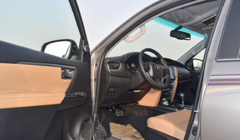 Toyota Fortuner VXR 2025 lleno