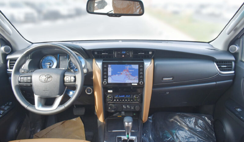 Toyota Fortuner VXR 2025 lleno