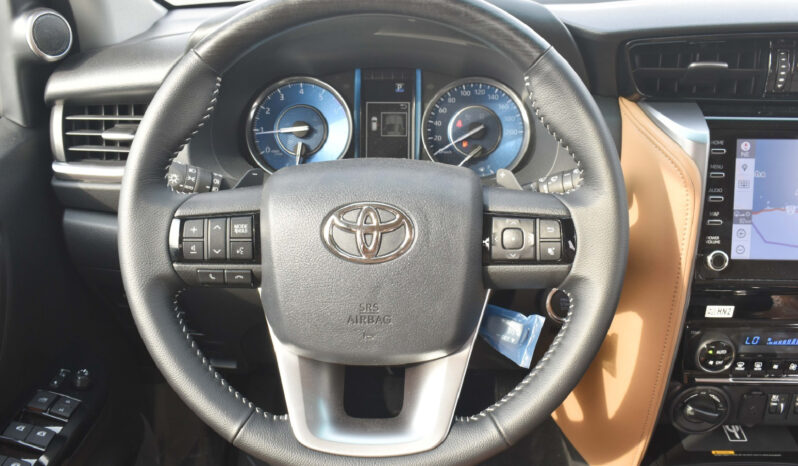Toyota Fortuner VXR 2025 lleno