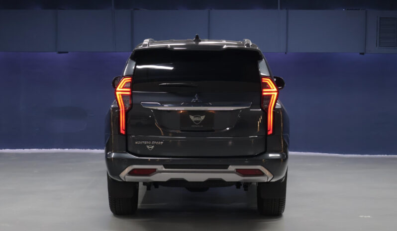 Mitsubishi Montero Sport MID Option 2025 lleno