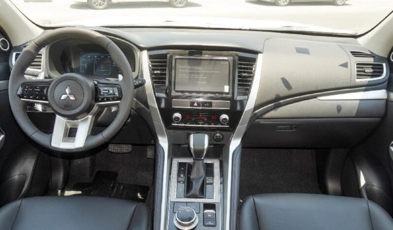 Mitsubishi Montero Sport Prime FULL Option 2025 lleno