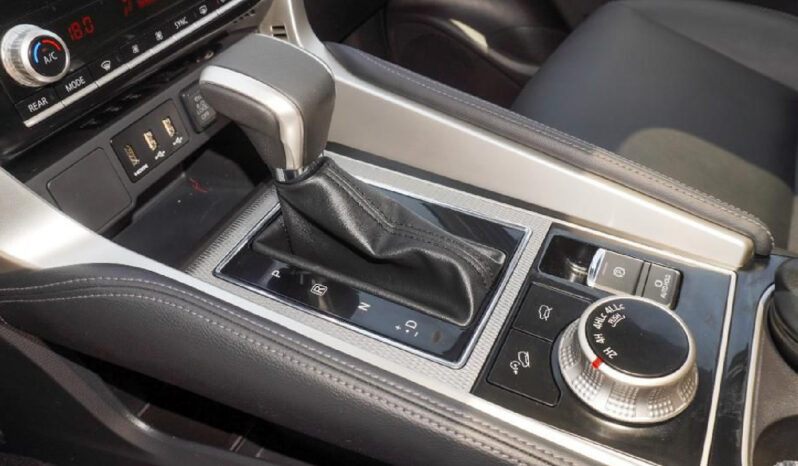 Mitsubishi Montero Sport Prime FULL Option 2025 lleno