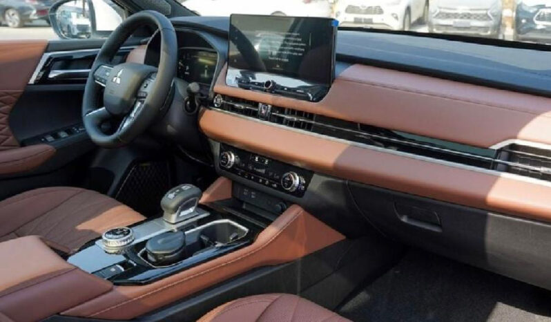 Mitsubishi Outlander FULL Option 2026 lleno