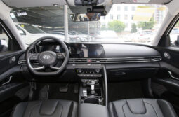 Hyundai Elantra 2025 Full Option lleno