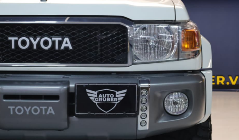 Toyota Land Cruiser 2015 (Machito 30 Aniversario) lleno