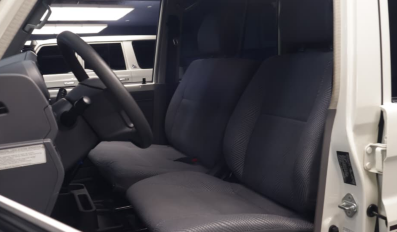 Toyota Land Cruiser 2015 (Machito 30 Aniversario) lleno