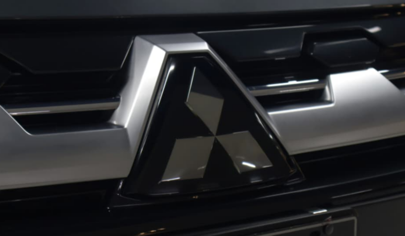 Mitsubishi Montero Full Option 2026 lleno