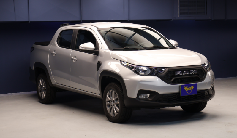 RAM 700 BIGHORN 2025 (Doble Cabina) lleno