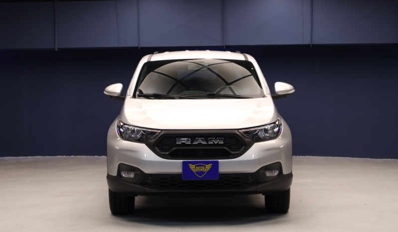 RAM 700 BIGHORN 2025 (Doble Cabina) lleno