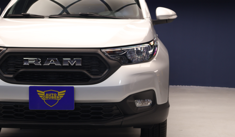 RAM 700 BIGHORN 2025 (Doble Cabina) lleno